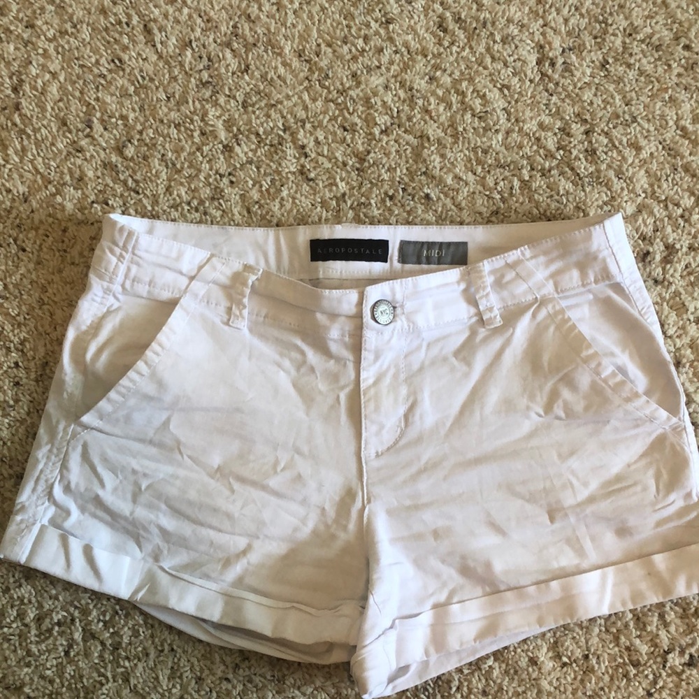 White Aeropostale midi shorts